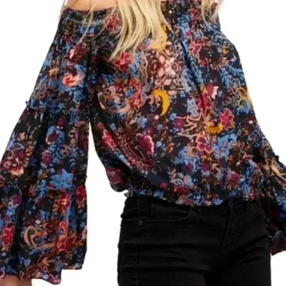 Free People Free Spirit Ruffle Sleeve Blouse size XSmall - Picture 1 of 4